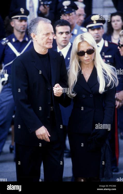 versace wiki gianni|Gianni Versace funeral.